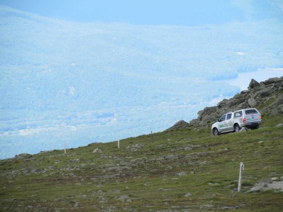 Fiona nos leva pelas estradas das White Mountains, região de Lincoln, em New Hampshire - Estados Unidos